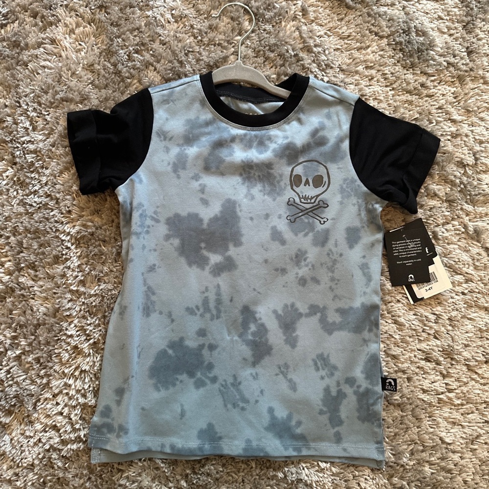 Rags to raches skull shirt